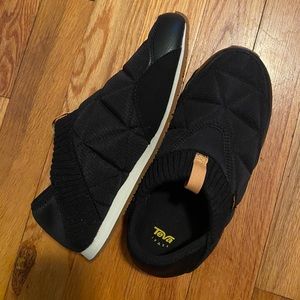 Teva ReEMBER Moc Slippers